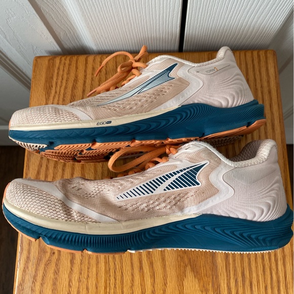 ALTRA Dusty Pink Torin 5 Lightweight Running Shoes SZ 7 - Picture 4 of 12